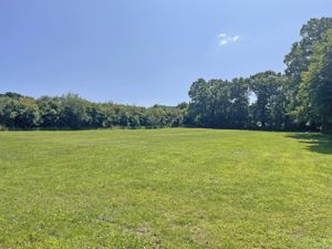 Photo 17- click for photo gallery